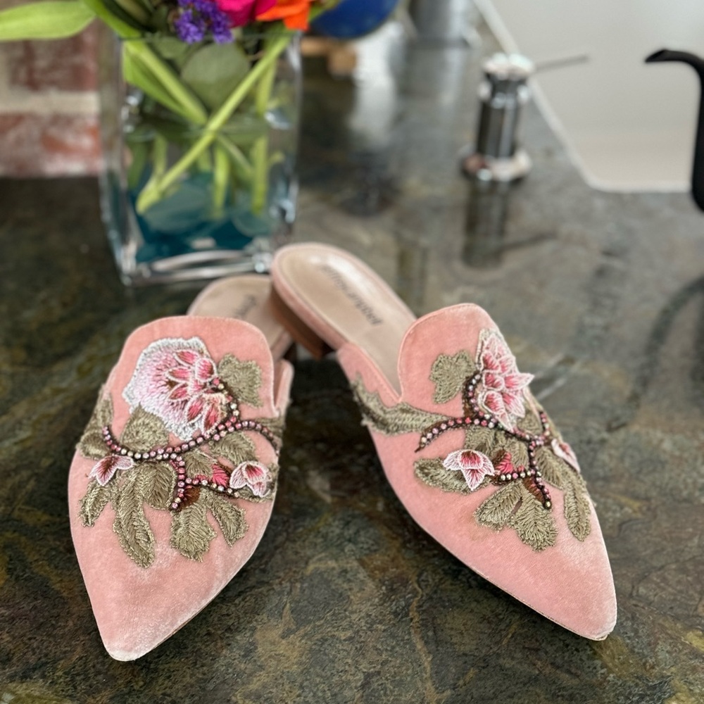 Jeffrey Campbell Free People Claes Pink Velvet Appliqué Loafer Mules